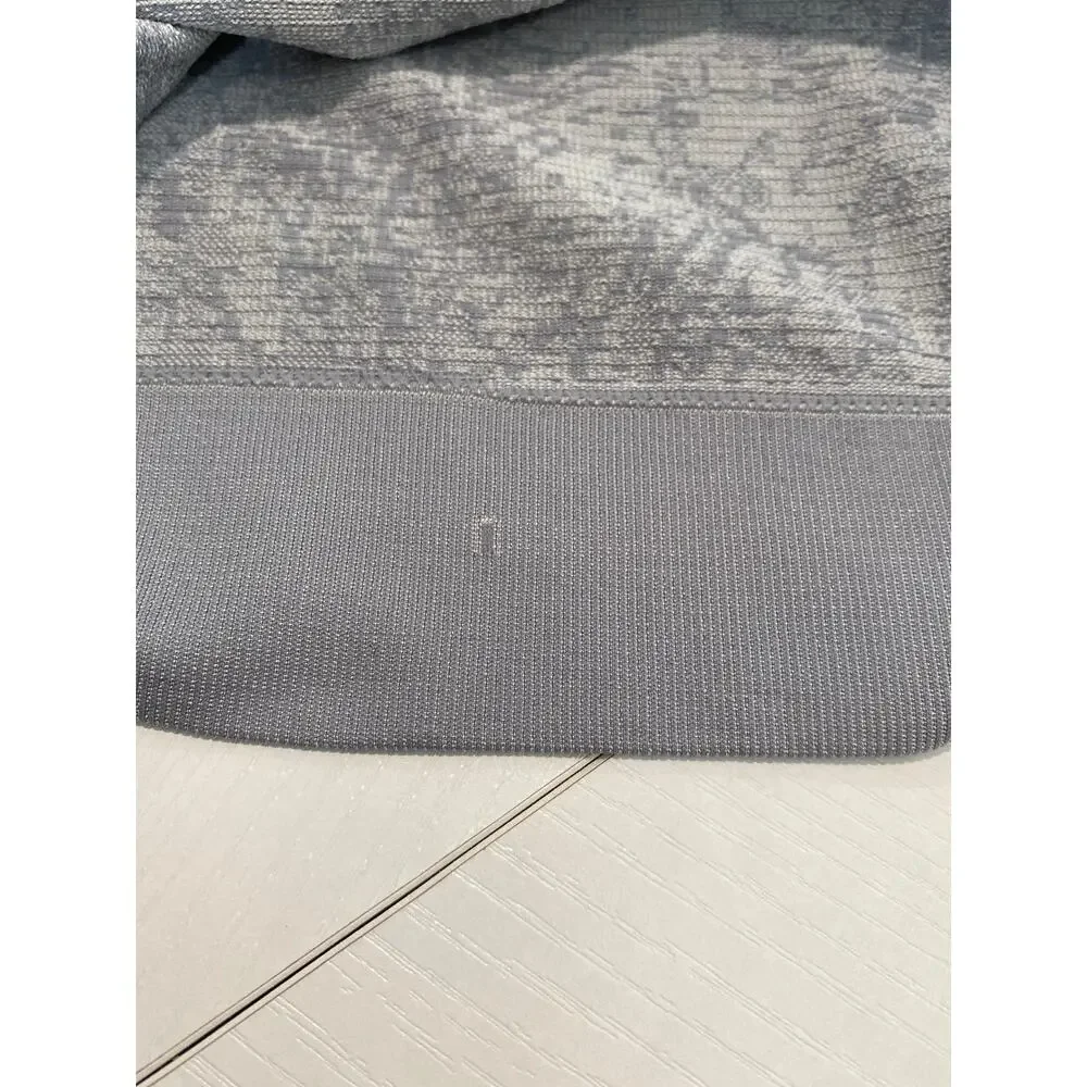 Lululemon Swiftly Breathe Long Sleeve Flora Fauna Rhino Grey / Vapor Size 6